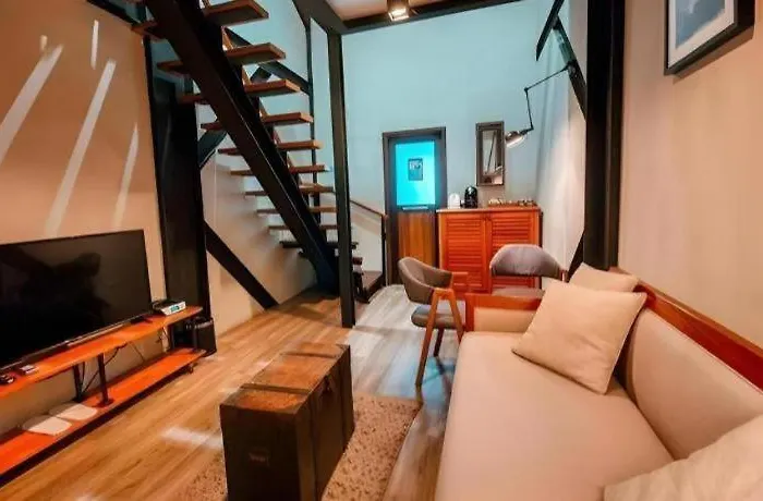 Theatre Heritage - Silom Hostel *